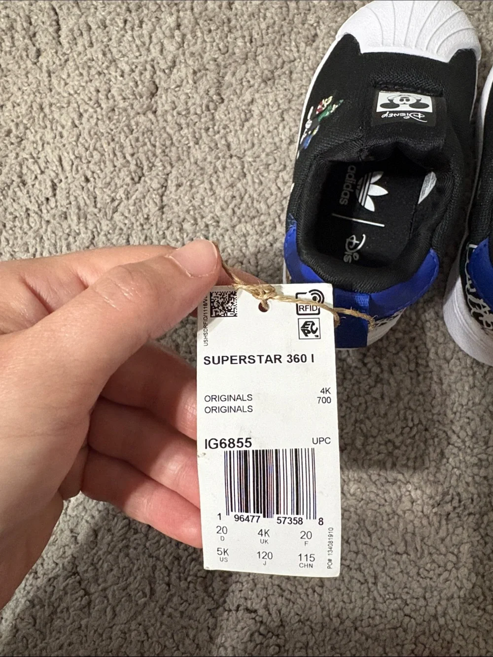 N/A adidas superstar